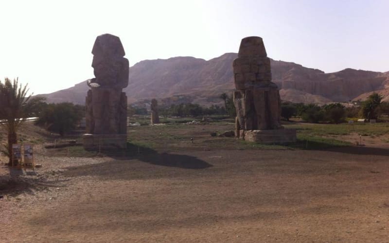 West Bank Visit Valley Kings Memnon Colossi And Hatshepsut Temple - main image
