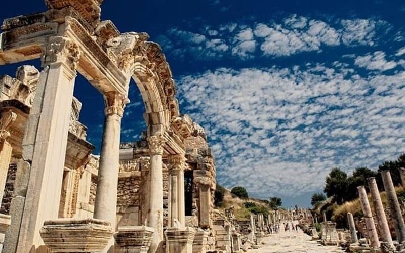 SKIP-THE-LINE Ephesus & Wine Tasting Tour From Kusadasi Port - main image
