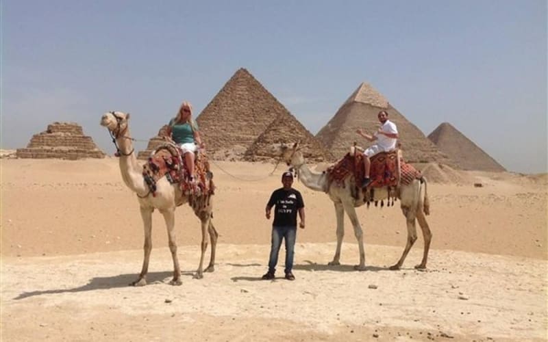 Top Private Trip to Giza Pyramids And Egyptian Museum In Cairo - main image