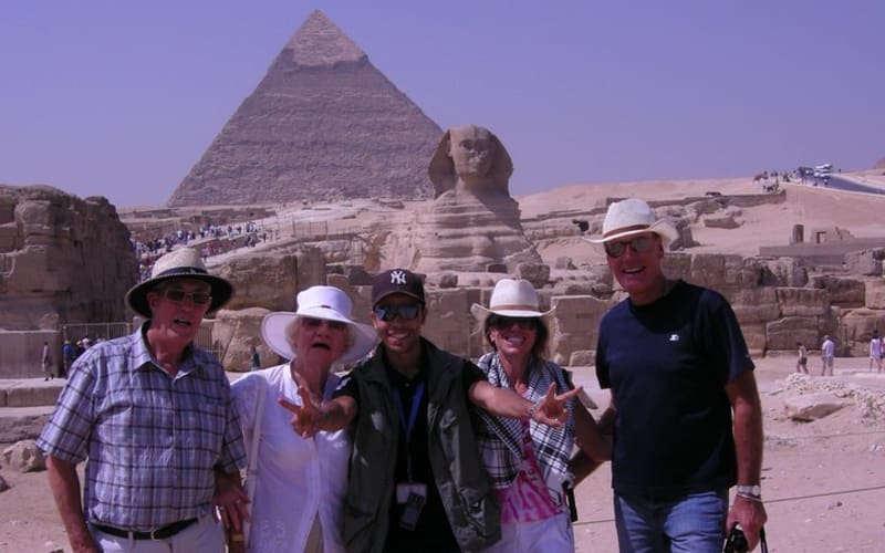 Custom tour to Giza pyramids and felucca ride on the Nile - main image