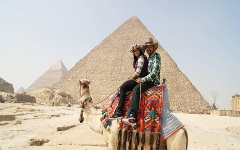 Day Tour to Giza Pyramids by Camel - main image