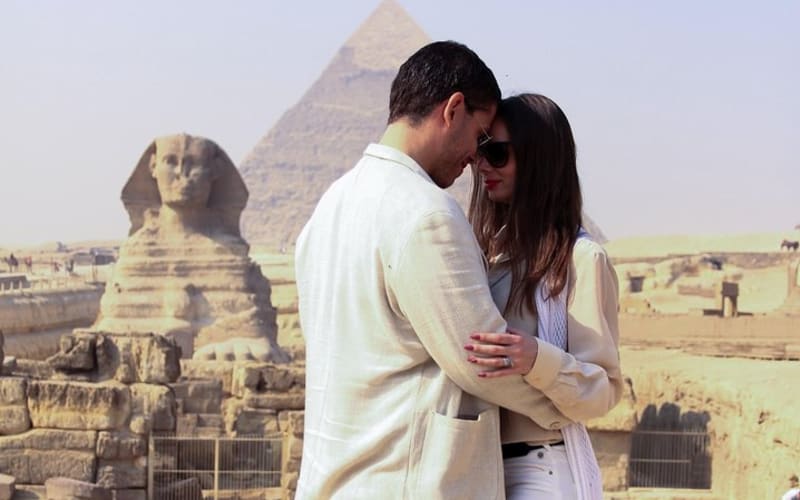 Cairo Layover Tour to Giza Pyramids Egyptian Museum and Khan Khalili Bazaar - main image