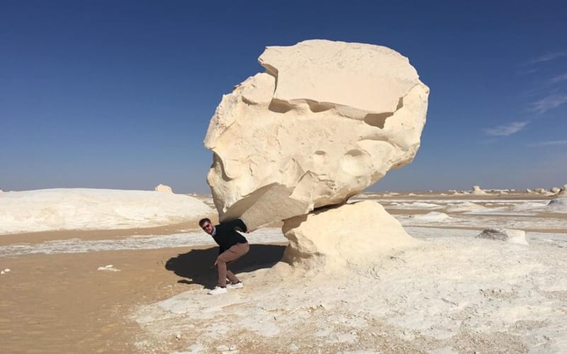 Private Trip To BaharIya Oasis Visit Black & White Desert From Cairo - main image