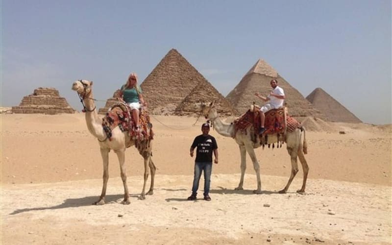 Private Cairo Stopover Tour Visit Giza Pyramids Egyptian Museum Old Cairo - main image