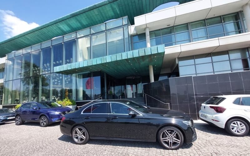  Galway to Killarney Private Premium Car Service - main image