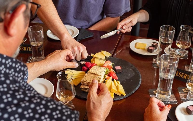 Deluxe Whiskey and Food Tasting in Dublin - main image