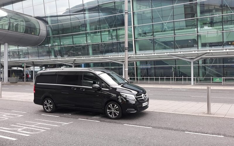 Dublin Airport to Derry Londonderry Premium Car Service - main image