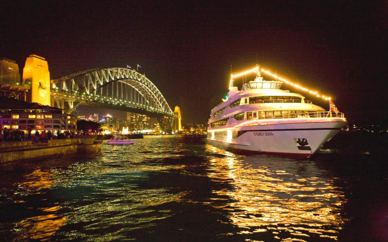 Sydney Harbour Starlight Dinner Cruise - main image