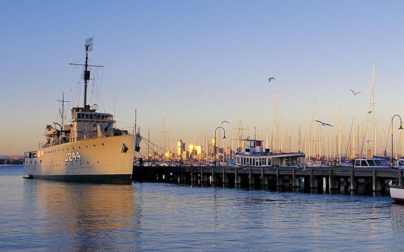 Melbourne City and Williamstown Ferry Cruise - main image