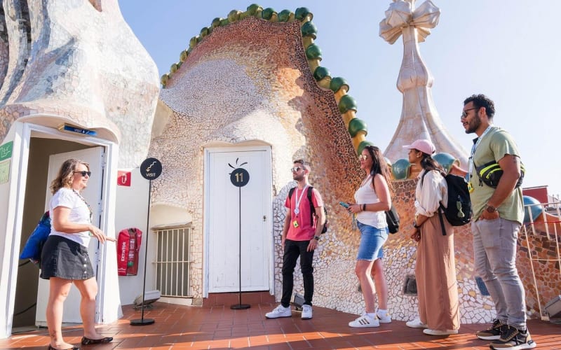 Sagrada Familia & Casa Batlló Guided Tour - main image