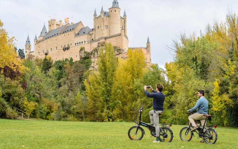 Segovia E-Bike Tour & Alcázar - main image