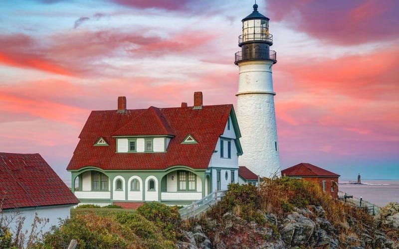 Portland Lighthouse & Fort Williams Park Tour - main image