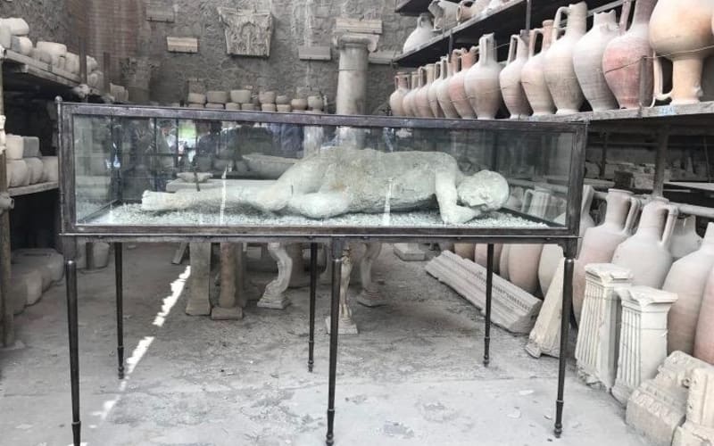Pompeii Guided Small Group Tour - main image