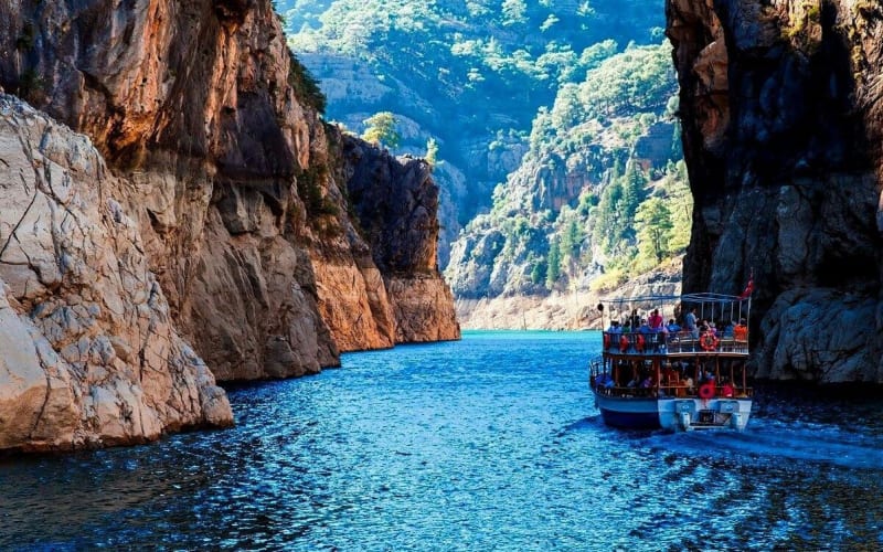 Side Green Canyon Boat Trip with Unlimited Drinks and Lunch - main image