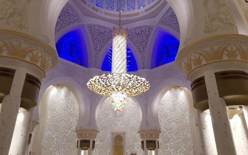 Dubai to Abu Dhabi Full-Day Tour with Grand Mosque - main image