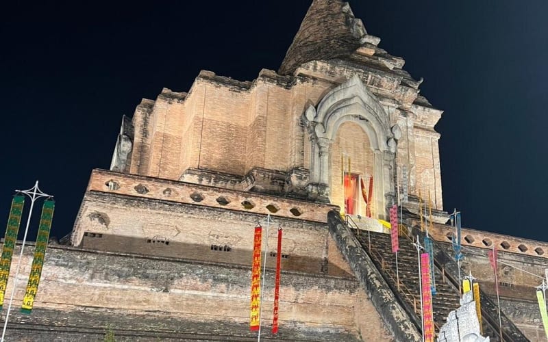 Chiang Mai Evening Tuk-Tuk Temple Tour - main image