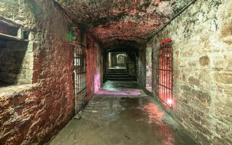 Edinburgh Underground Vaults Walking Tour - main image
