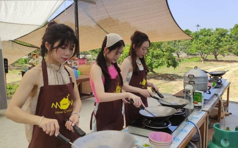 Chiang Mai Thai Cooking & Scenic Train Tour - main image