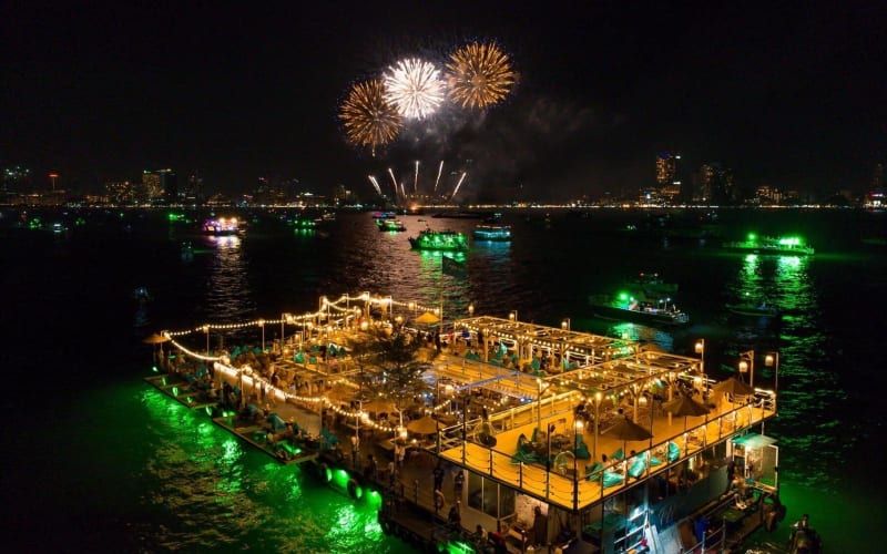 Exclusive Squid Fishing on Chic Floating Café from Pattaya - main image