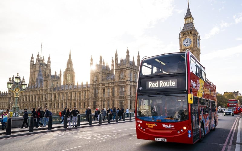 London Hop-On Hop-Off Bus Tour - main image