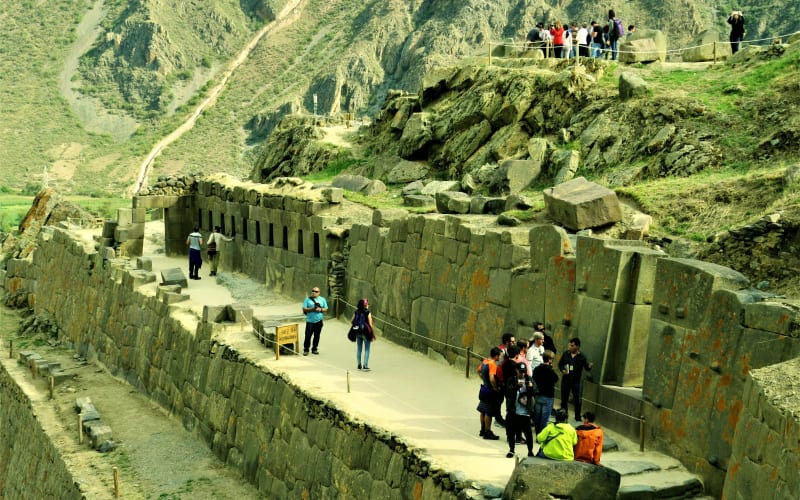 Sacred Valley and Machu Picchu 2-Day Adventure - main image