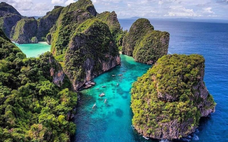 Private Phi Phi and Khai Islands Snorkeling Tour by Speedboat - main image