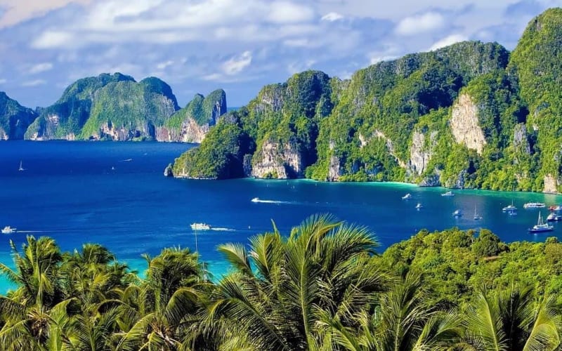 Phi Phi and Khai Islands Snorkeling Tour - main image