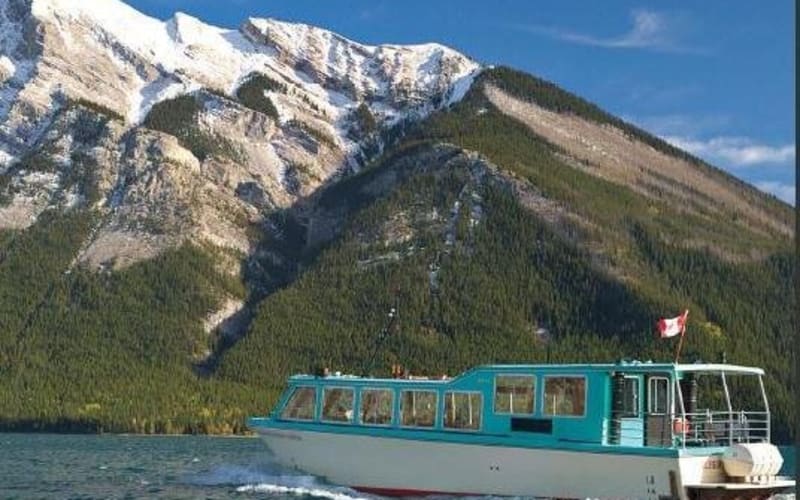 Lake Minnewanka Scenic Cruise - main image
