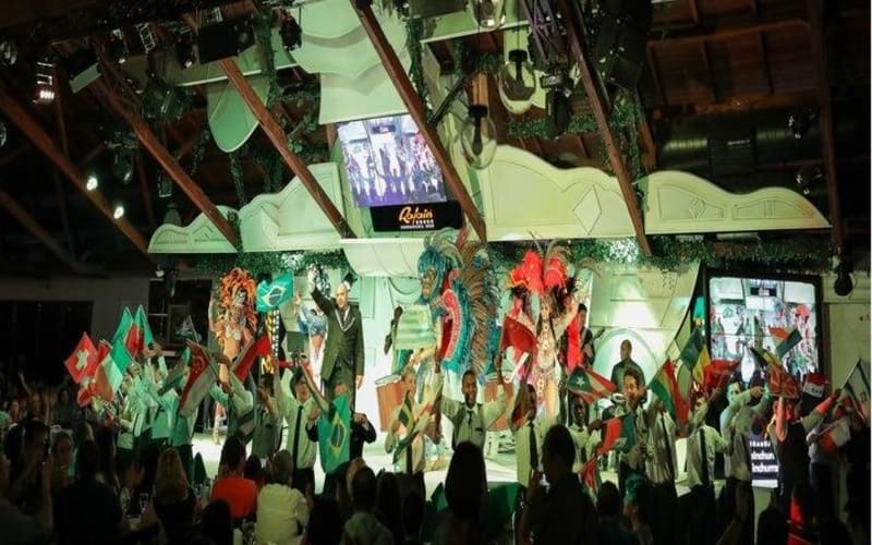 Foz do Iguacu Dinner Show Experience - main image