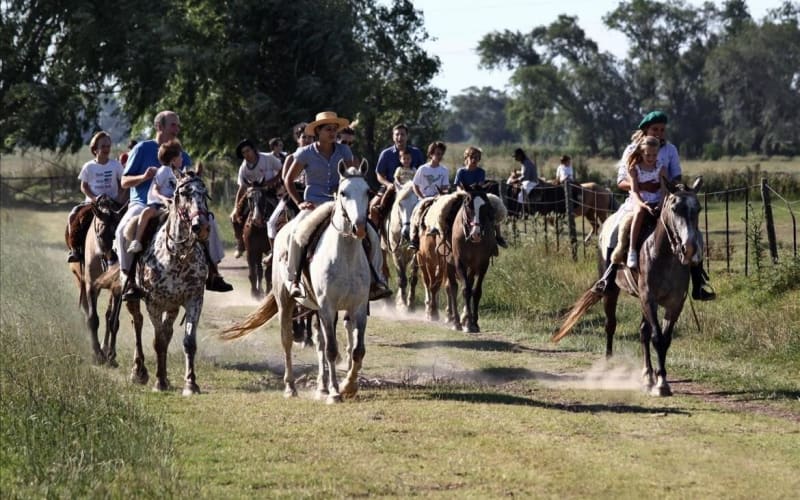 Buenos Aires Super Saver: City Tour, Gaucho Day at a Farm & Tango Dinner-Show - main image