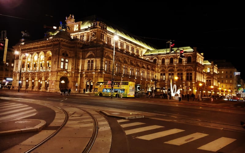 Vienna By Night 1-Hour Sightseeing Tour - main image