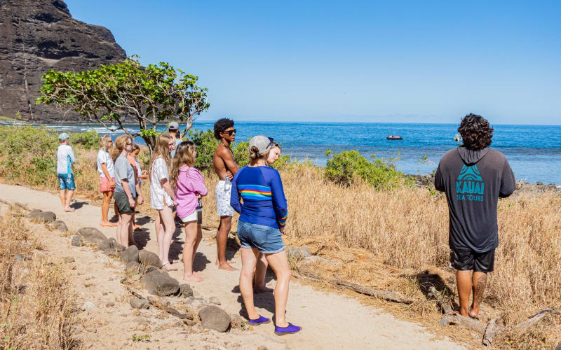 Nu'alolo Kai Beach Raft Adventure - main image