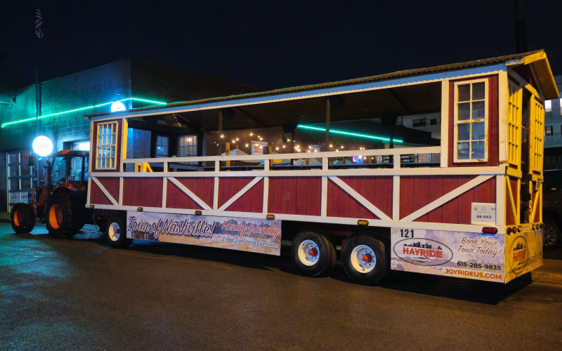 Nashville Night-Time Hayride Tractor Tour - main image