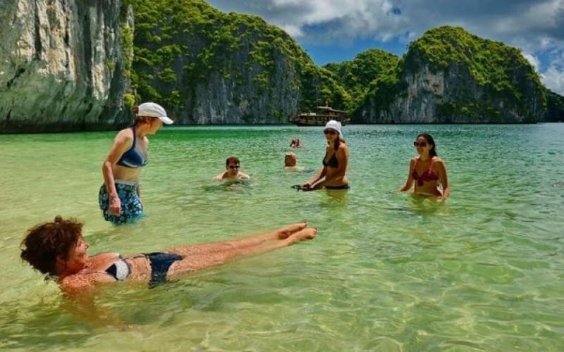 Ha Long Bay 3-Day Cruise Adventure - main image