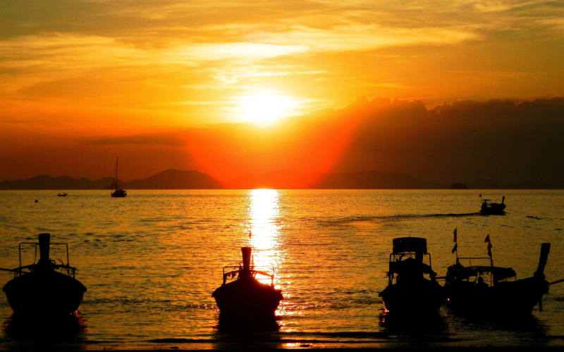 7 Islands Sunset Tour with BBQ Dinner and Night Snorkeling - main image