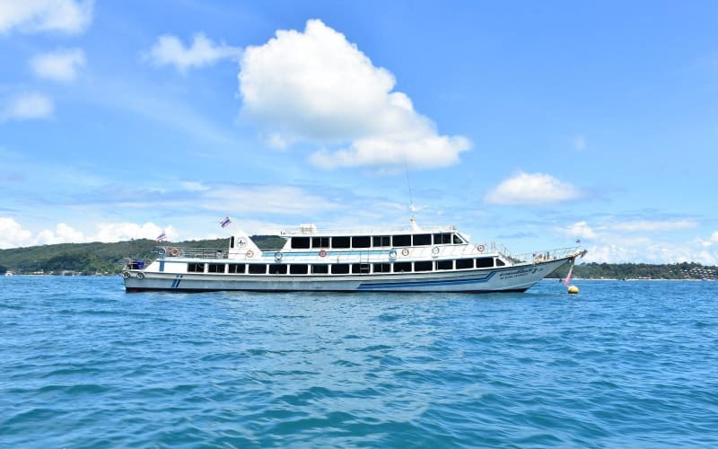 Koh Lanta to Phuket High-Speed Ferry - main image