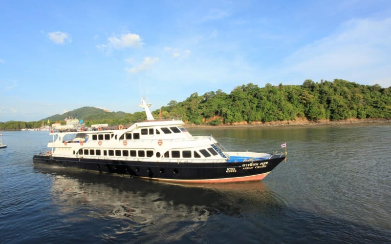 Phi Phi to Phuket High-Speed Ferry - main image