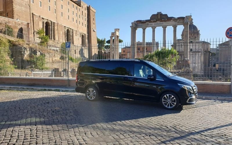 Civitavecchia Port to Rome Airport Private Transfer - main image