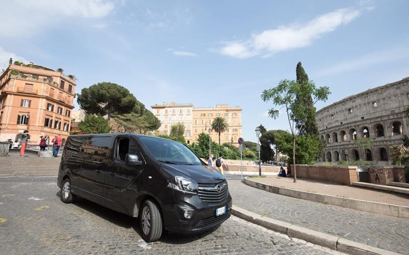 Private Arrival Transfer: Fiumicino Airport to Rome Hotel - main image