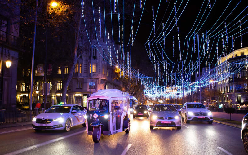 Madrid Christmas Lights Tuk Tuk Tour - main image
