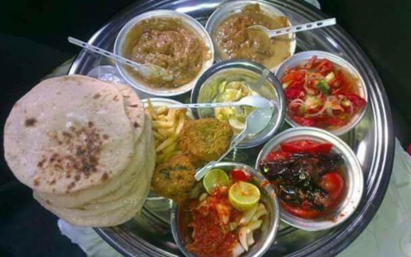 Authentic Breakfast with locals and tour to Giza pyramids and sphinx - main image