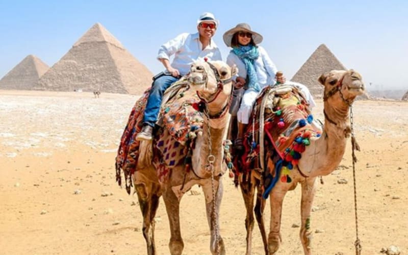 Giza Pyramids & Sphinx Private Tour with Camel Ride - main image