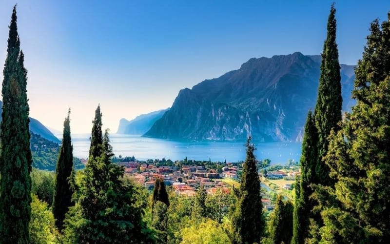 VIP Experience in Desenzano, Sirmione and Verona - main image