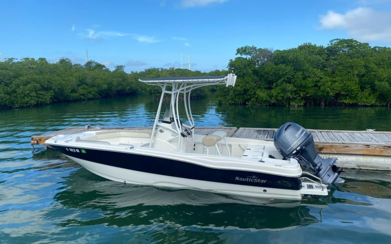 Key West Nautic Star 21' Speed Boat Rental - main image