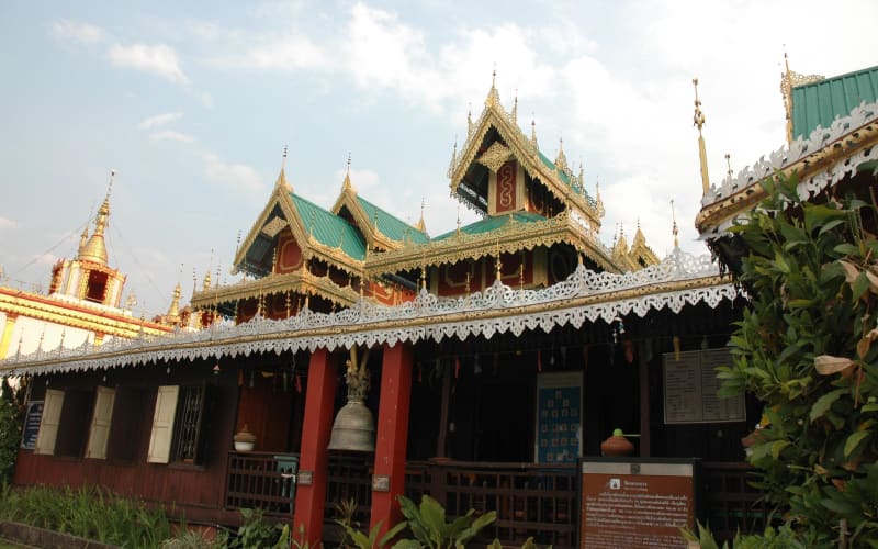 Mae Hong Son City & Temples Tour - main image