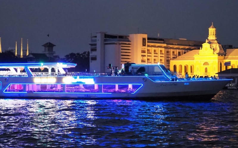 Bangkok Dinner Cruise with Live Entertainment - main image