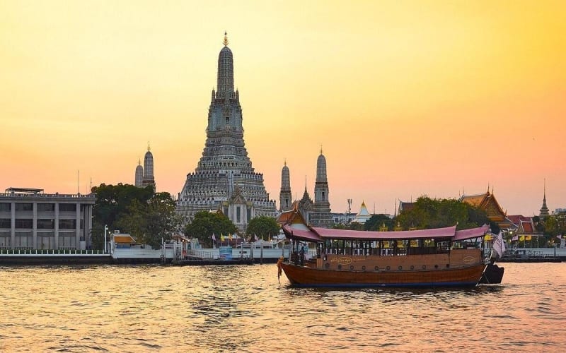 Manohra Luxury Dinner Cruise Bangkok - main image