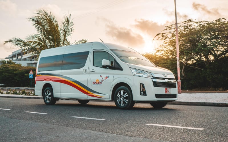 Aruba Private Van Airport Transfer - main image