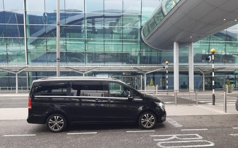 Dublin Airport to Killarney Premium Car Service - main image