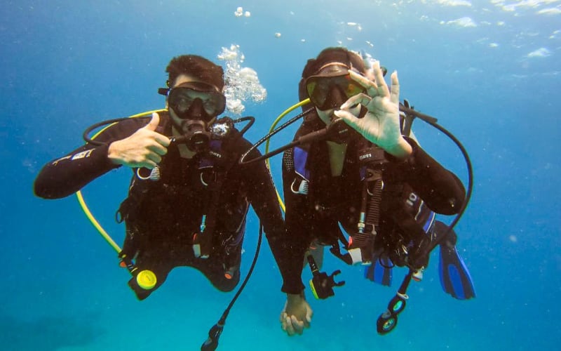 Private PADI Discover Scuba Diving program for 2 with 2 Dives - main image